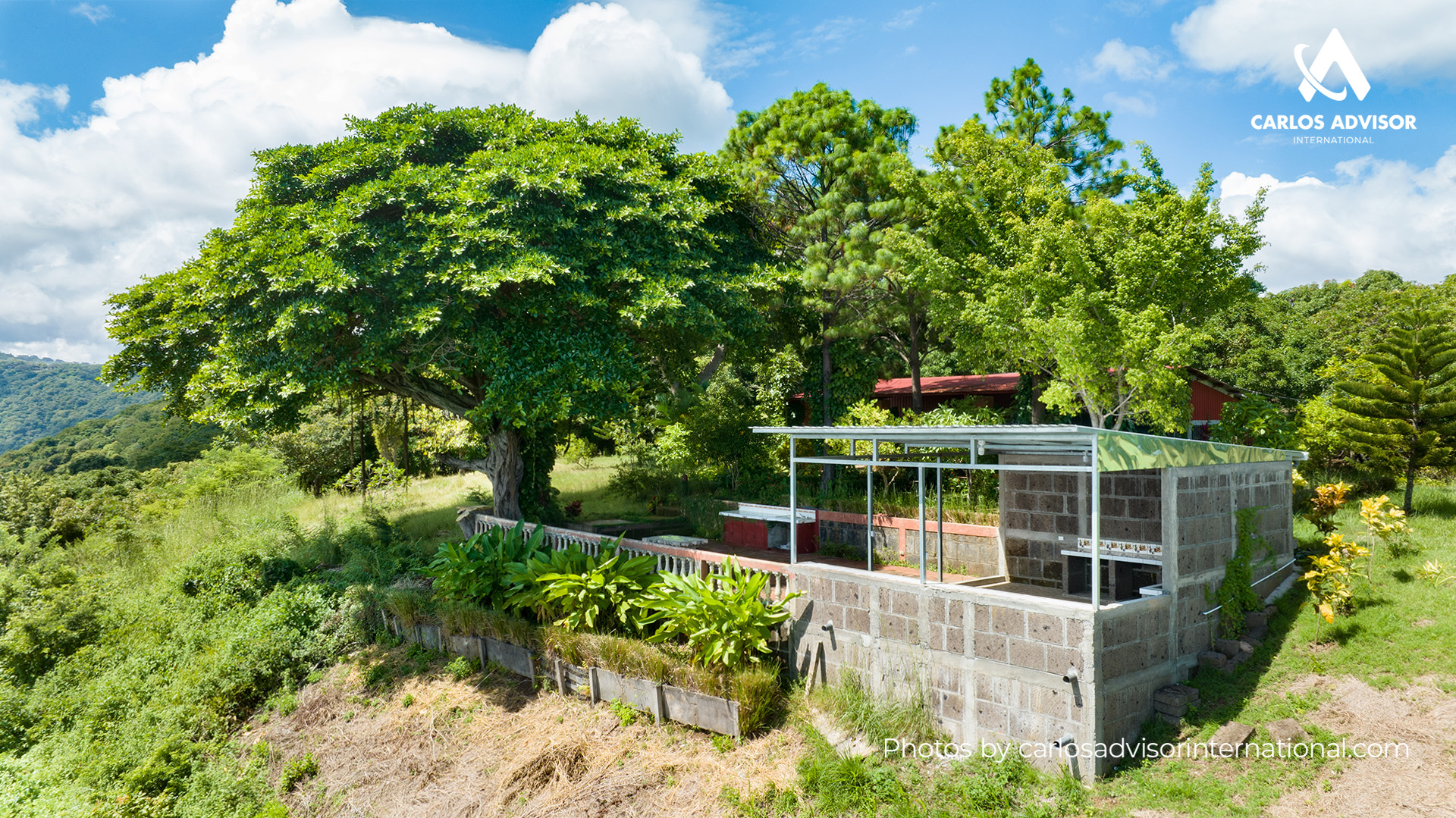 22664 – 2-Manzana Plot Facing Laguna de Apoyo with Spectacular Views.