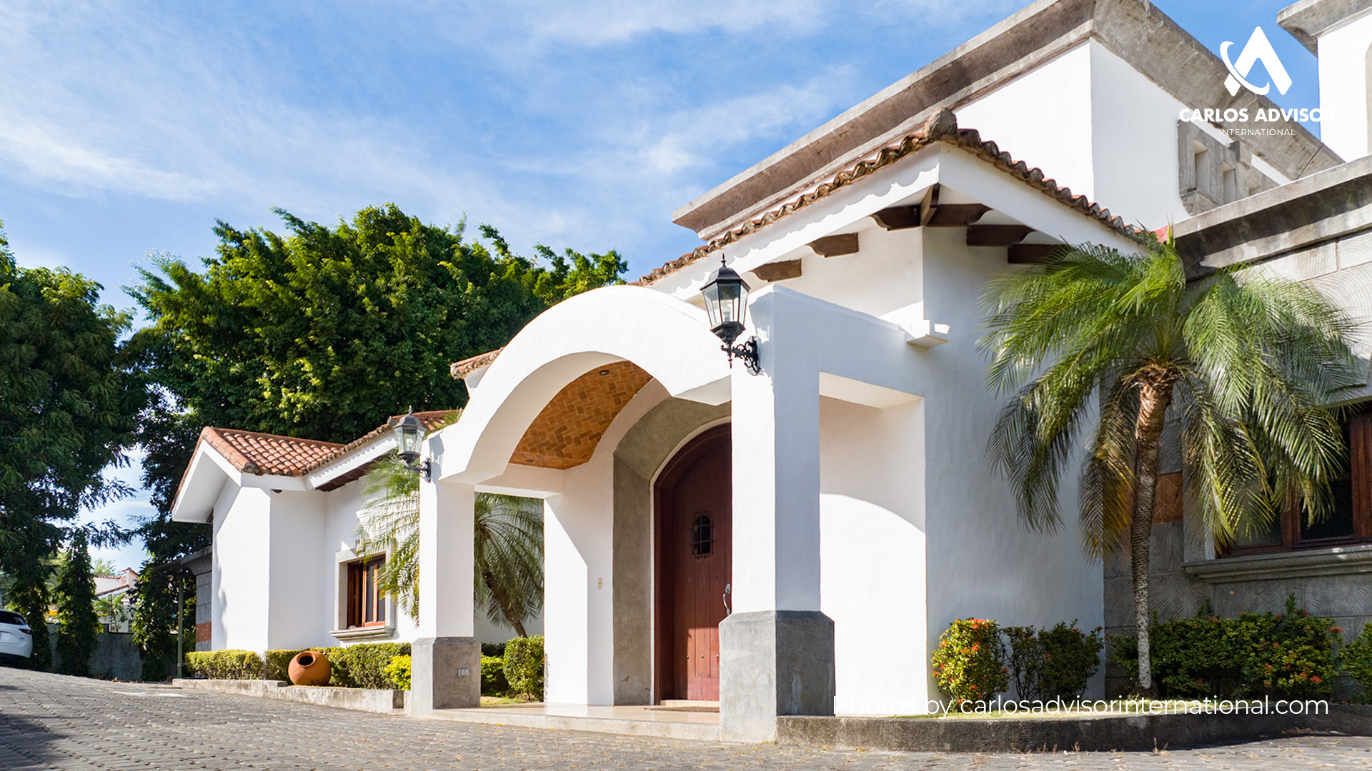 CG- 193 – Luxury Residence For Sale in Managua with Pool and Spacious Gardens
