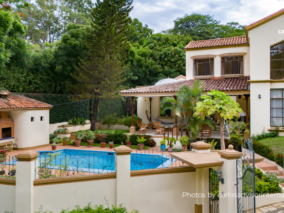 CG-206 – Exclusive Residence in Monte Tabor, Managua, with Private Pool