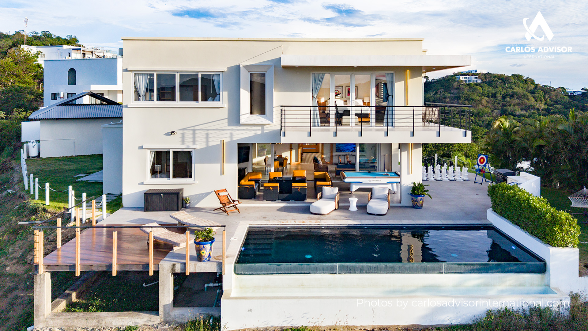  22571 – Luxury Home for Sale in San Juan del Sur with Bay View, Infinity Pool, and Vehicles – Villa Tranquila