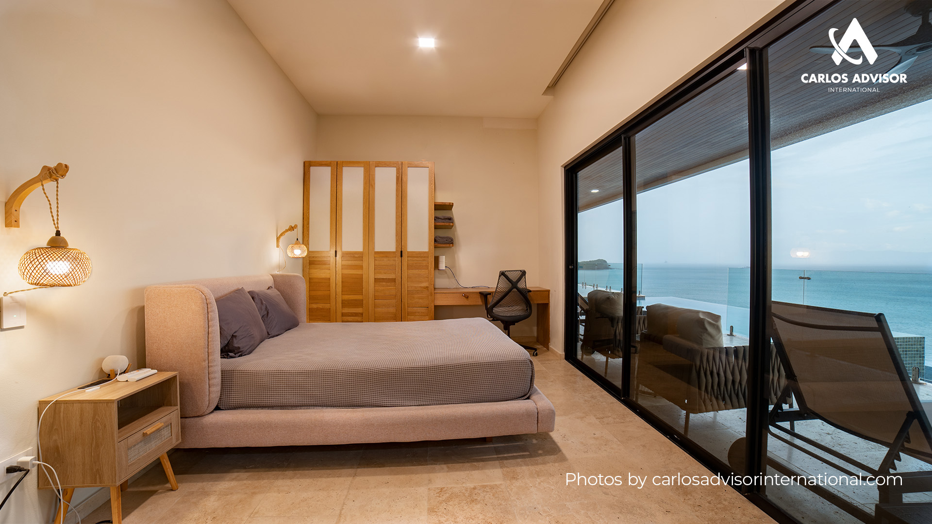 22646 – Luxury Oceanfront Home in Playa Remanso, San Juan del Sur.