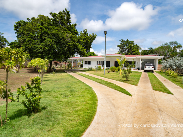 22663 – Find Your New Home! House with Garden, Terrace, and Solar Panels in San Jorge, Rivas.