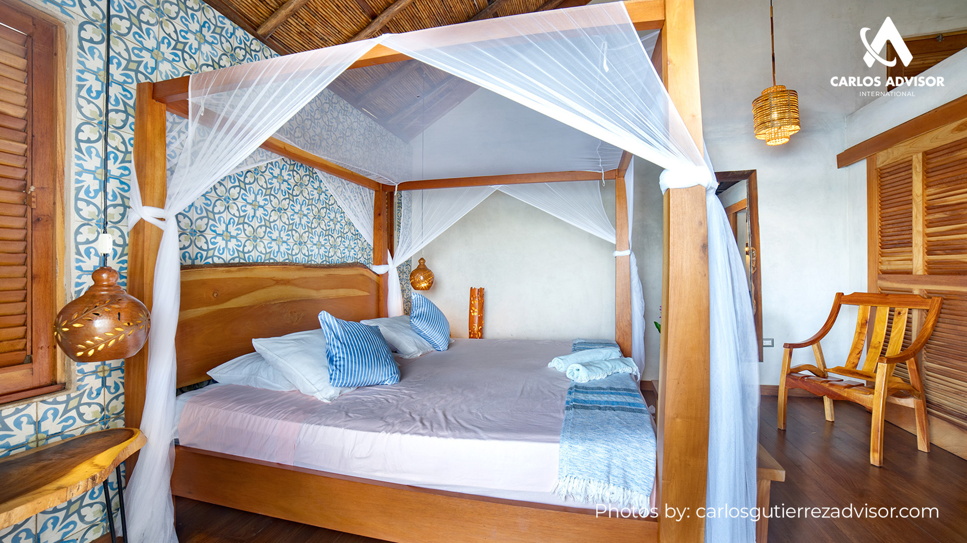 22598 – House with a swimming pool and a view of Mombacho Volcano in the Isletas of Granada – Isla El Resedo