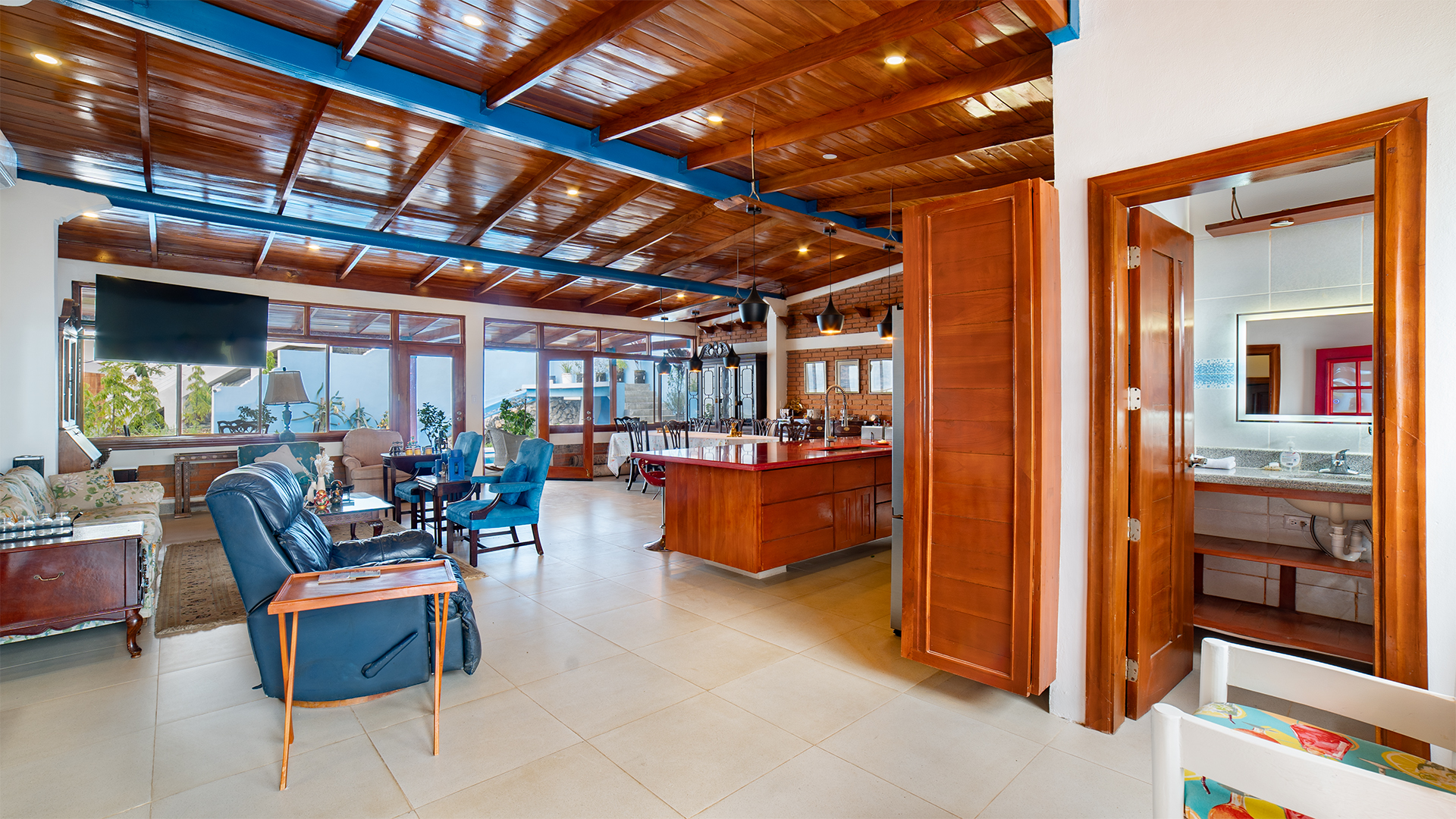 22672 – Exclusive Property For Sale in San Juan del Sur – Ocean View and 6 Bedrooms