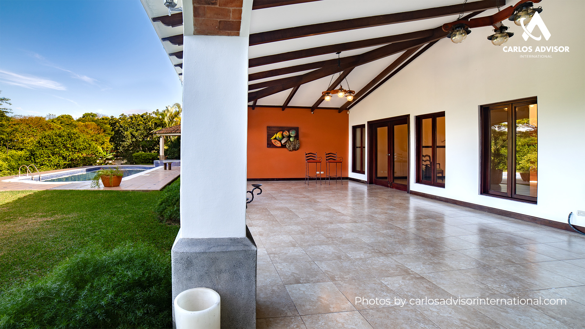 CG- 193 – Luxury Residence For Sale in Managua with Pool and Spacious Gardens